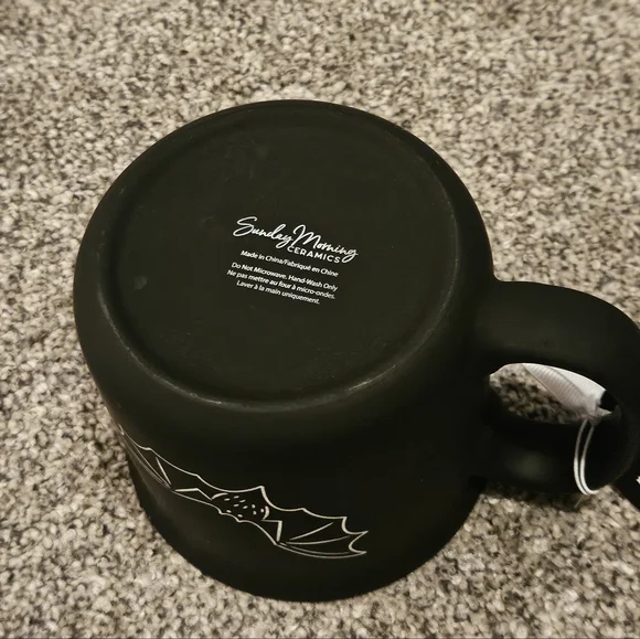 Creature of the Night Mug Black & Green - Picture 3 of 3